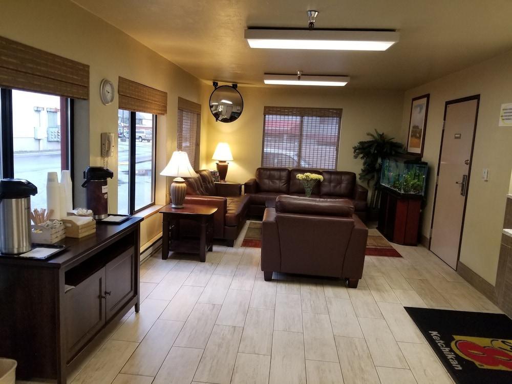 Super 8 by Wyndham Ketchikan Eksteriør billede