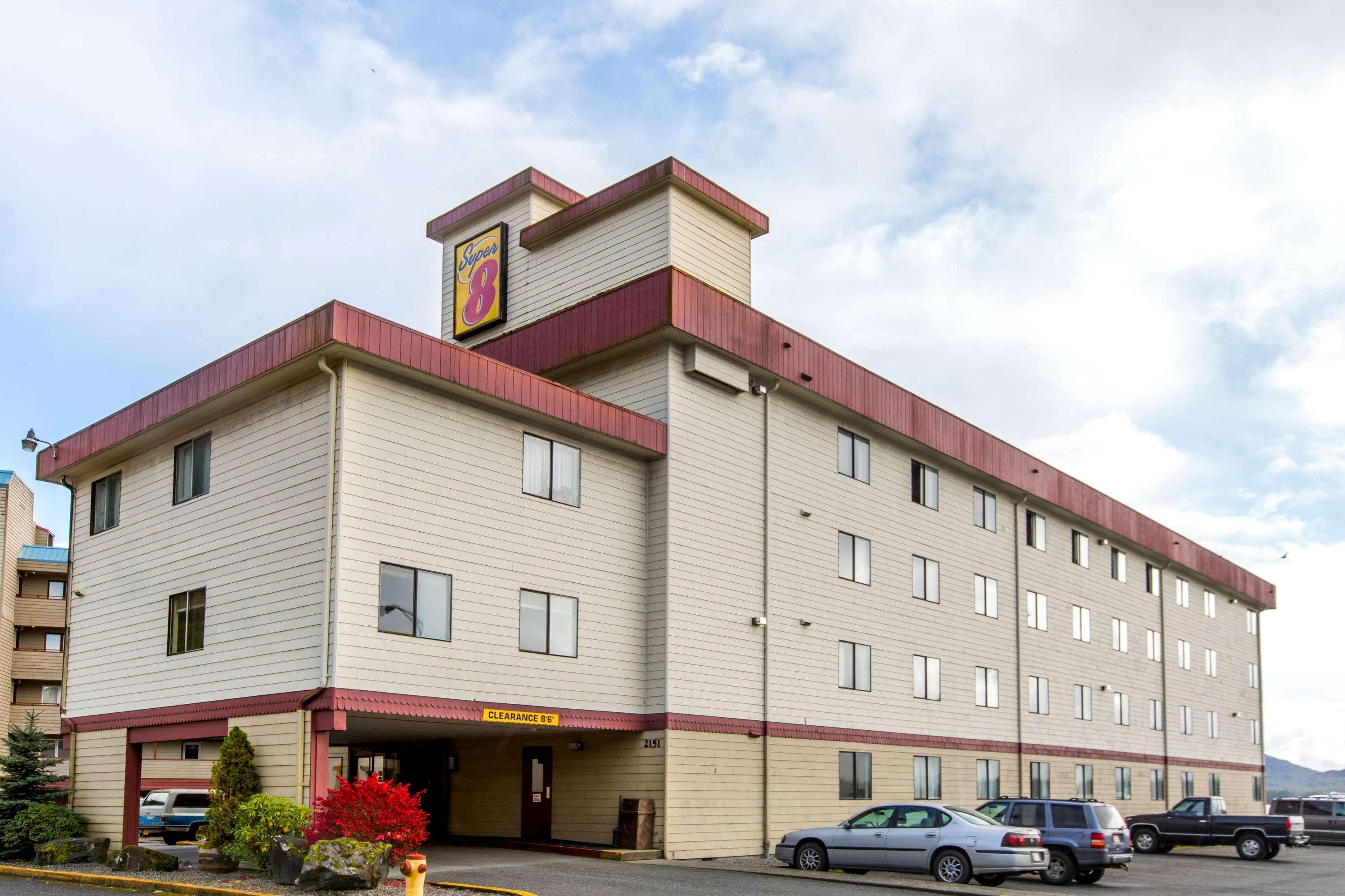 Super 8 by Wyndham Ketchikan Eksteriør billede