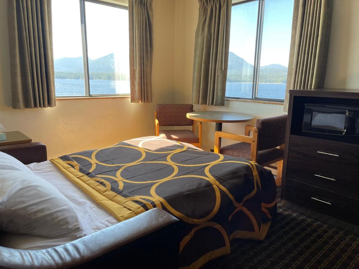 Super 8 by Wyndham Ketchikan Eksteriør billede
