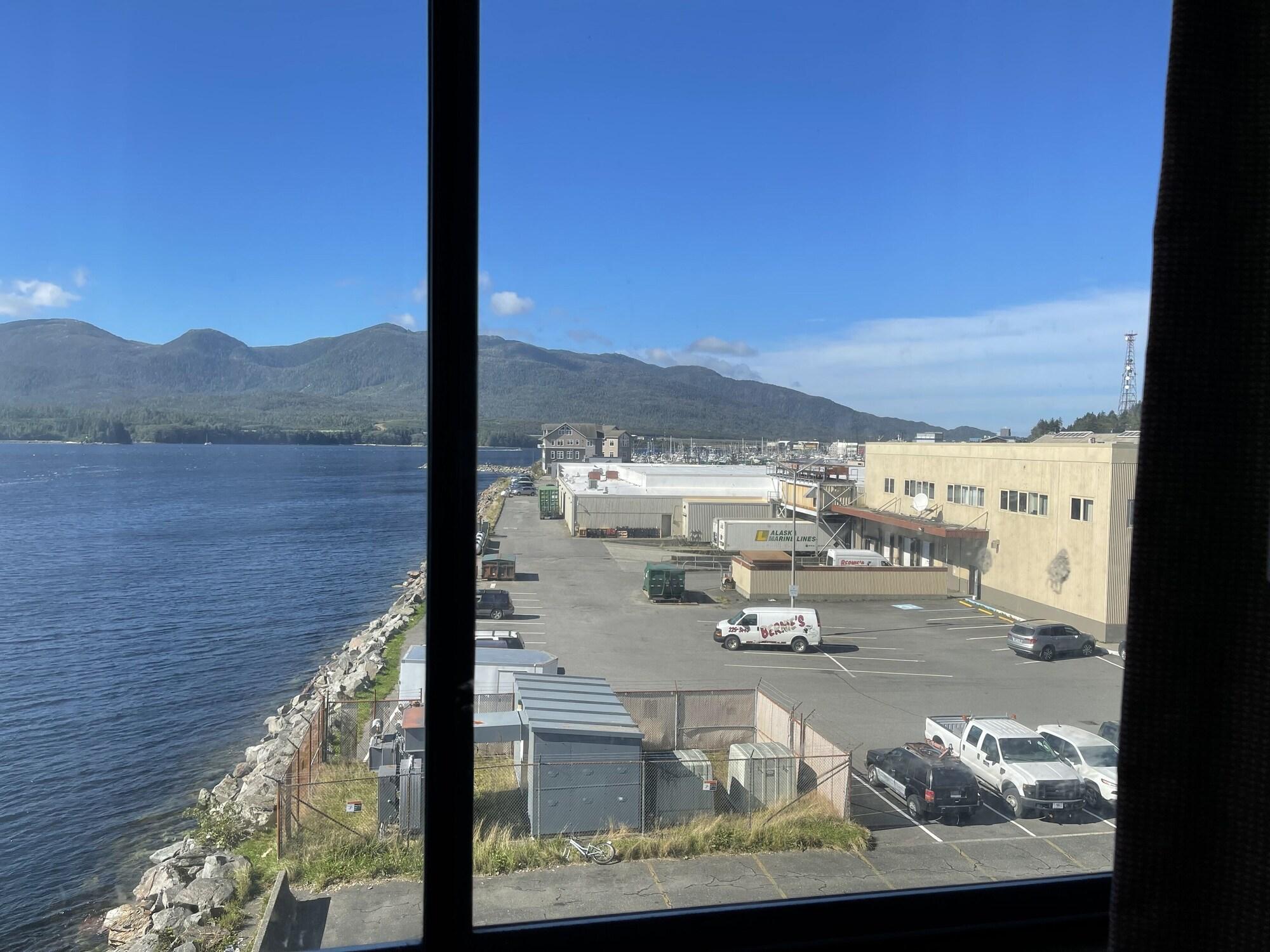 Super 8 by Wyndham Ketchikan Eksteriør billede